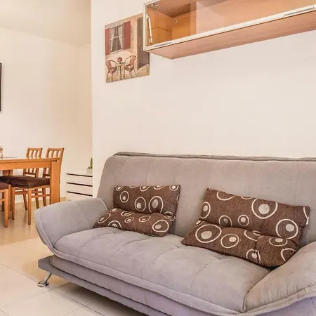 Two-bedroom In 公寓 滨海托萨